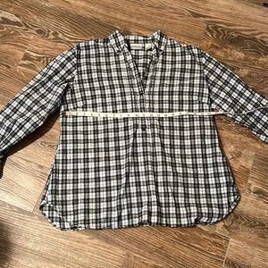 Chico’s black and white plaid popover button down blouse with metallic Sz. 2